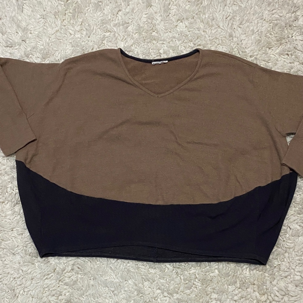 Bucket list women’s size XL quarter sleeve very soft cozy two tone brown sweater